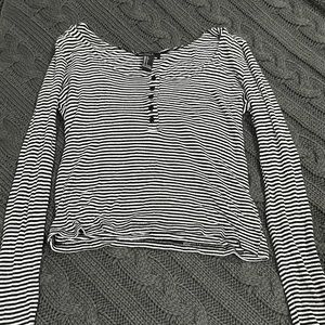 Cropped long sleeve